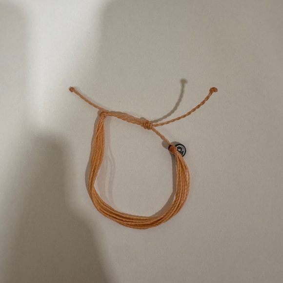 Pura Vida light orange string pull tie bracelet​ - Picture 1 of 2